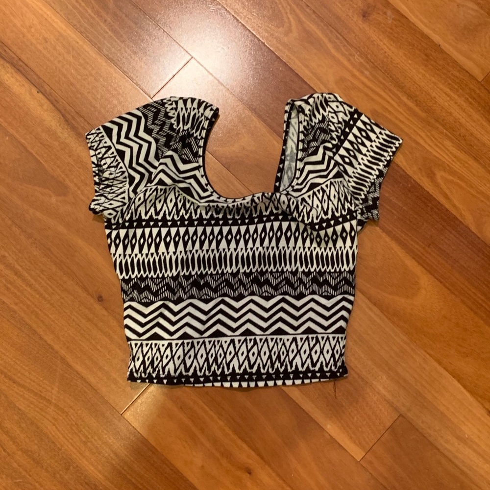 Tribal cropped top